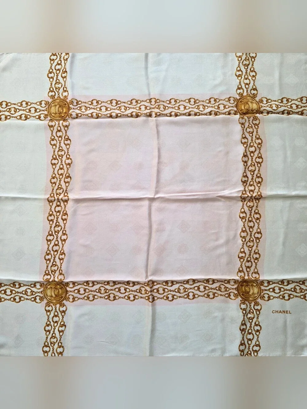 Auth CHANEL Pink & Cream Gold Chain-Print Silk Scarf - Picture 5 of 7